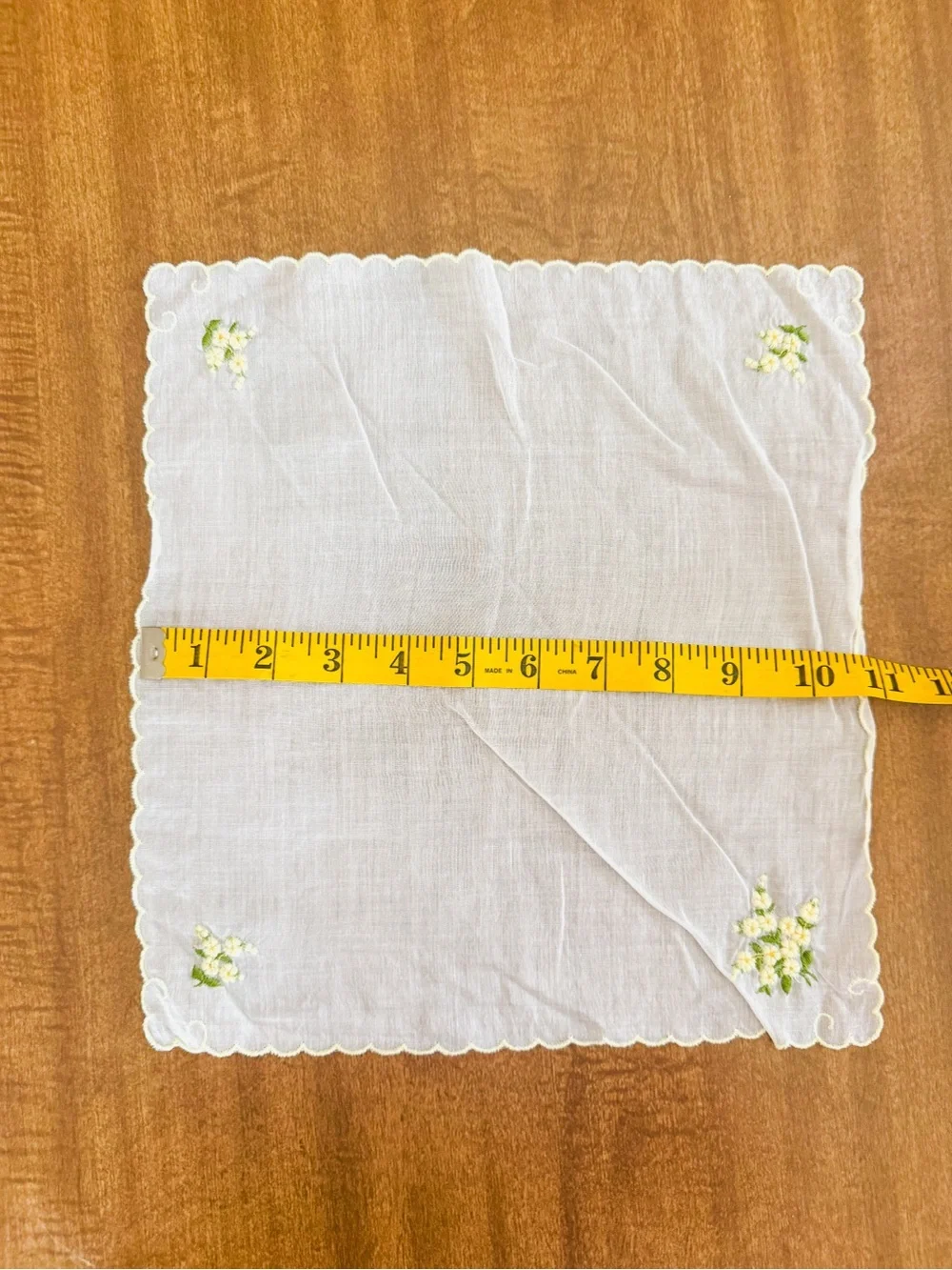 Embroidered Vintage White Floral Handkerchiefs - Set of 5